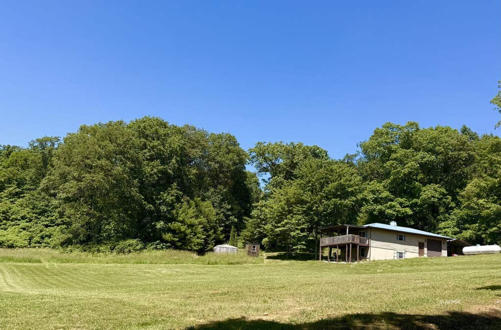 Photo of 3012 Stoney Hill Rd SW, Lancaster, OH 43130 (MLS # 2435025)