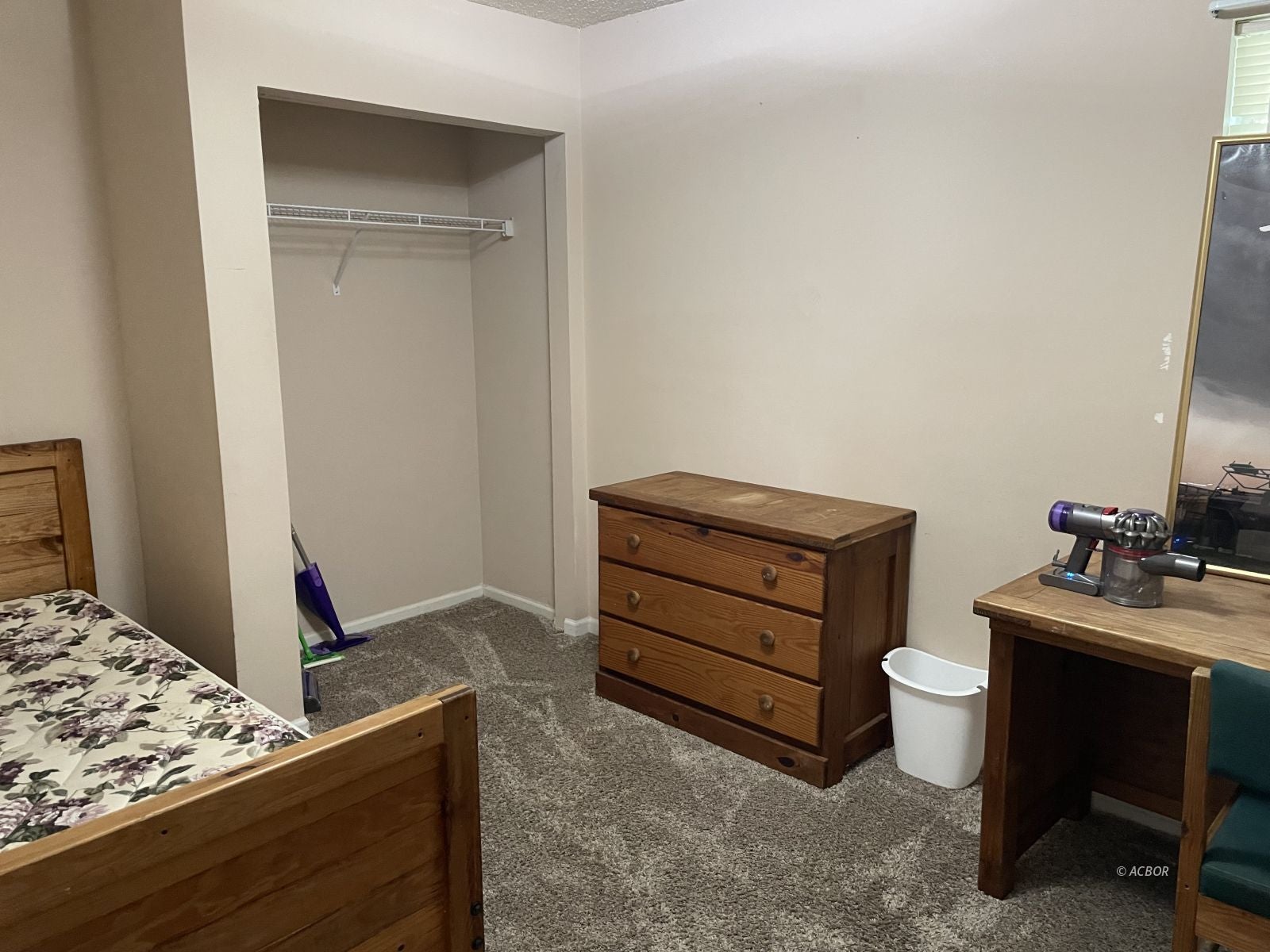 15 S Shafer St 1501