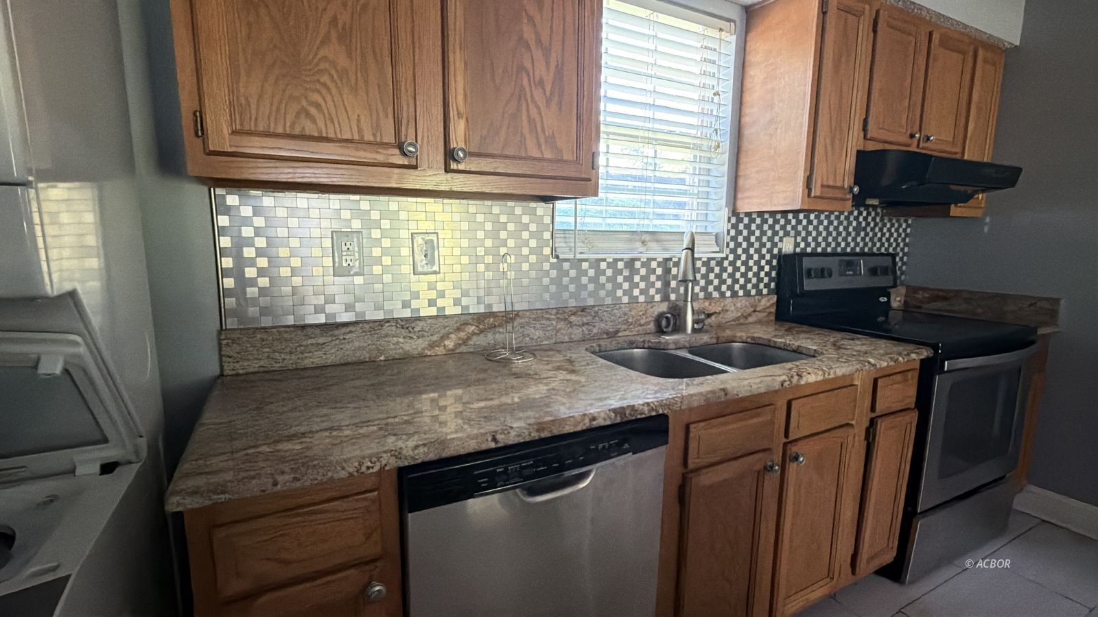 15 S Shafer St 701