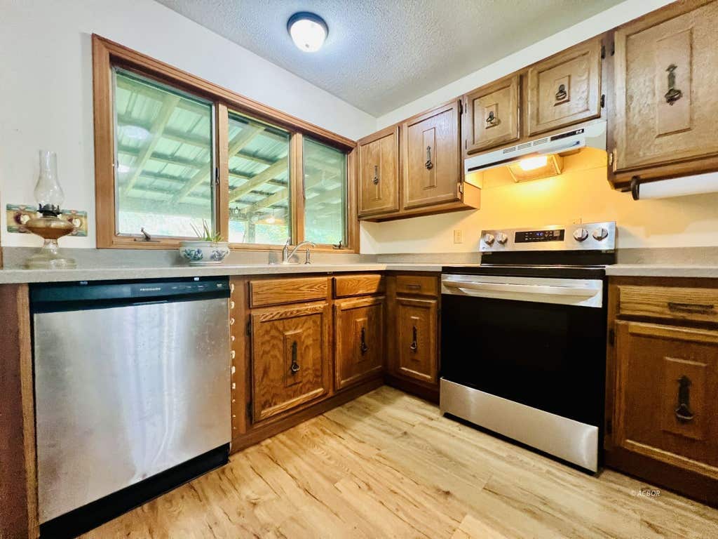 Photo of 920 Raccoon Rd, Gallipolis, OH 45631 (MLS # 2435337)