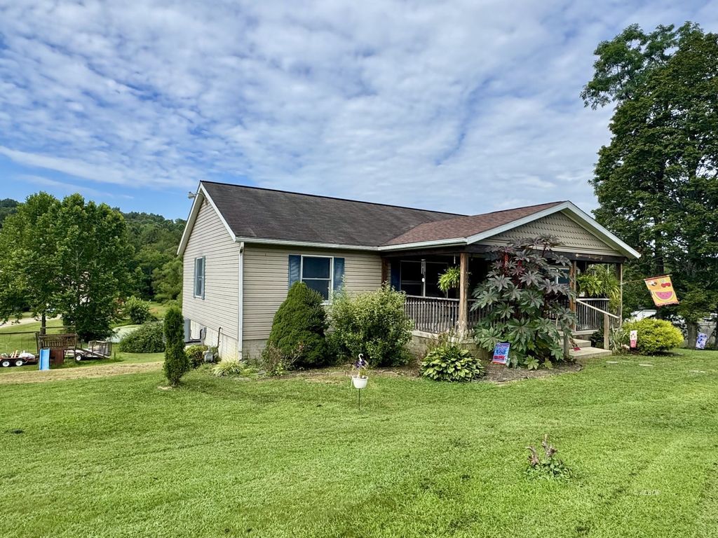 Photo of 8005 Stonecastle Rd, Athens, OH 45701 (MLS # 2433818)
