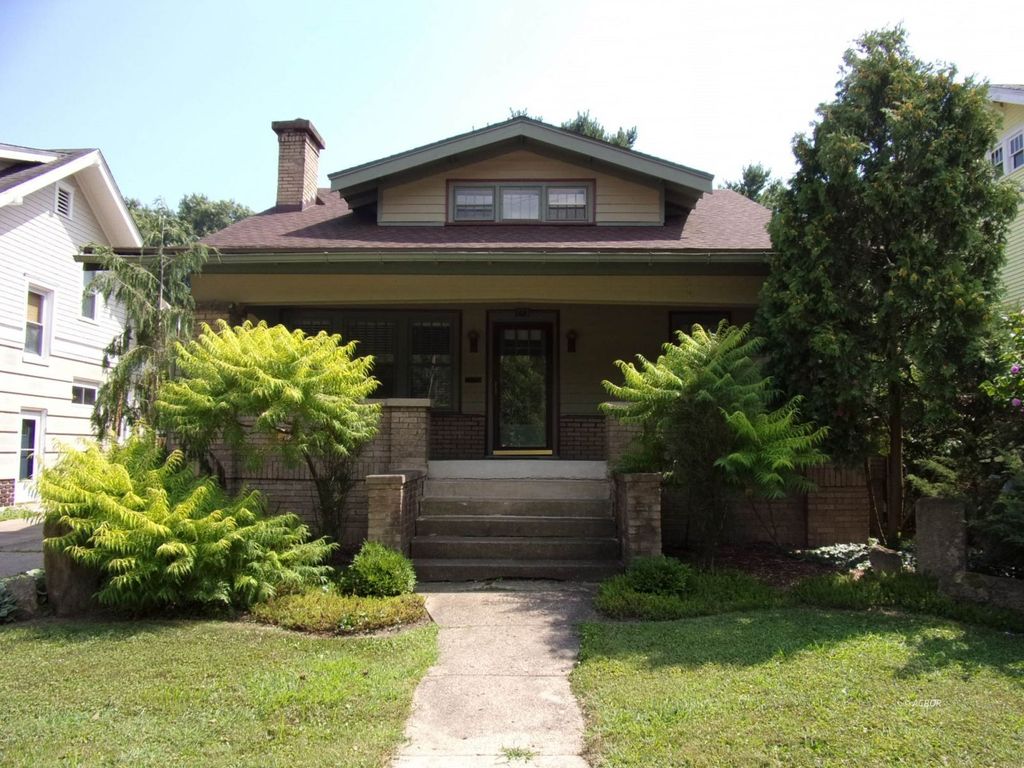 Photo of 273 E State St, Athens, OH 45701 (MLS # 2433797)