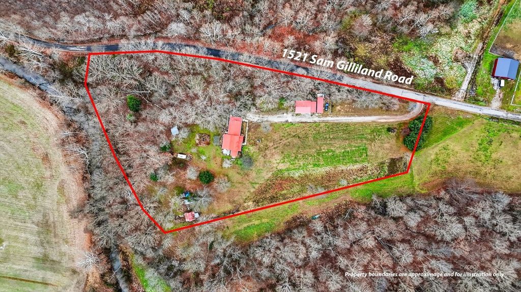 Photo of 1521 Sam Gilliland Rd, Oak Hill, OH 45656 (MLS # 2434327)