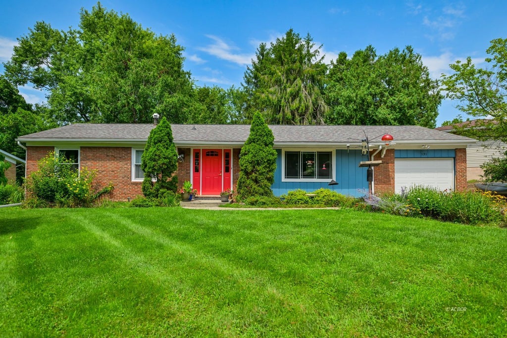 Photo of 131 Lamar Dr, Athens, OH 45701 (MLS # 2435359)