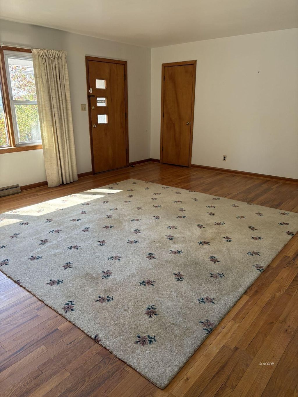Photo of 7 Elizabeth Dr, Athens, OH 45701 (MLS # 2434018)