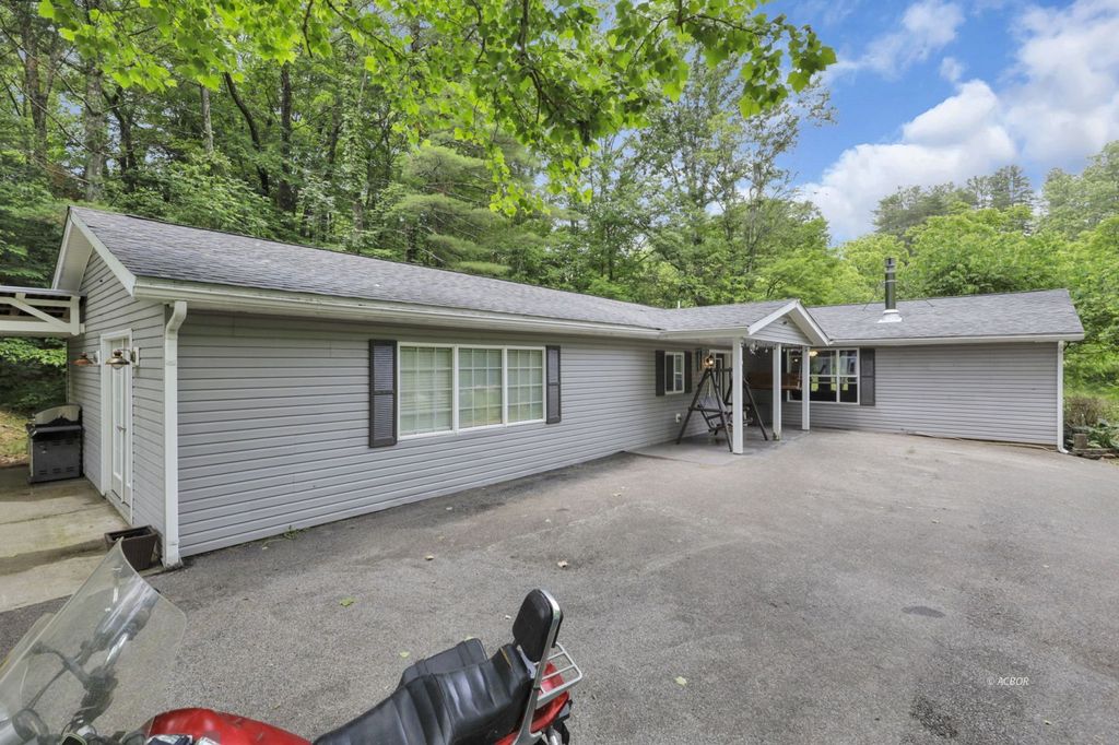 Photo of 8175 Vore Ridge Rd, Athens, OH 45701 (MLS # 2433816)