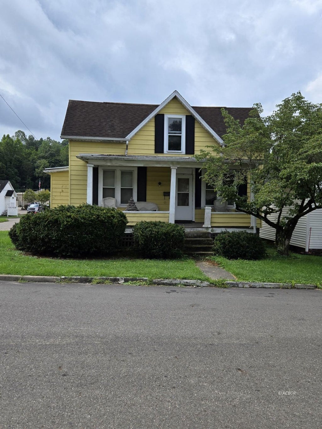 Photo of 18 Braun ST, Glouster, OH 45732 (MLS # 2435357)