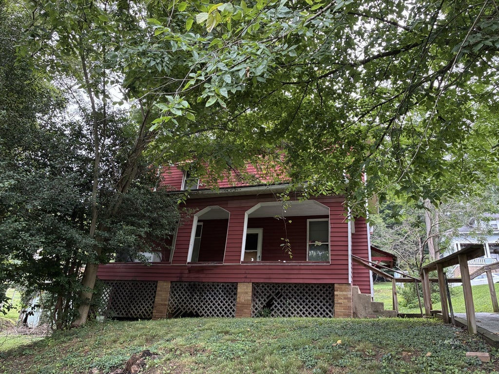 Photo of 105 WeheTerrace TER, Pomeroy, OH 45769 (MLS # 2435383)