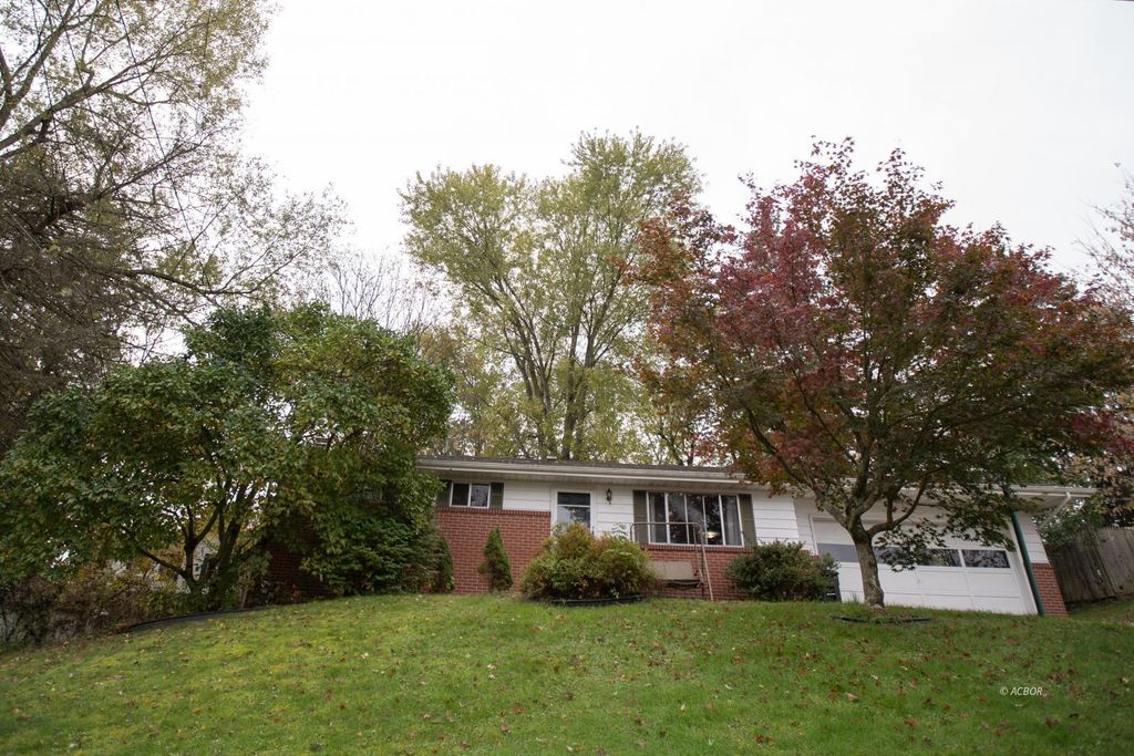 Photo of 13 Rallen Dr, The Plains, OH 45780 (MLS # 2434150)