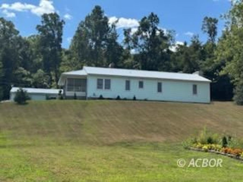 Photo of 31365 Noble Summit Rd, Middleport, OH 45760 (MLS # 2433717)