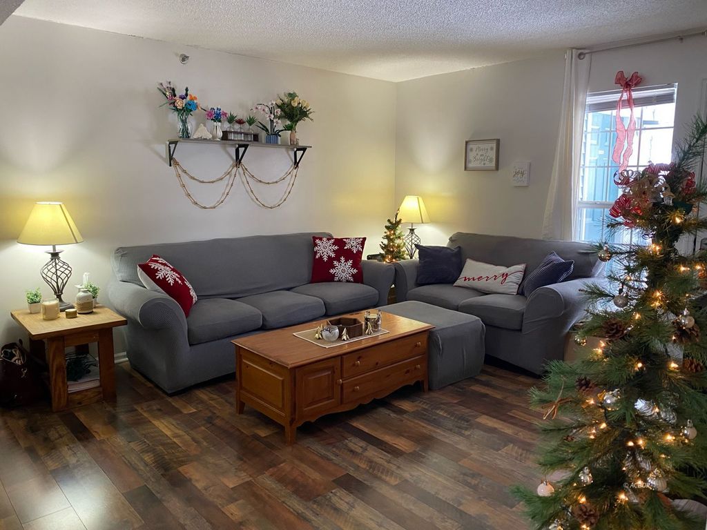 Photo of 15 S Shafer St #1509, Athens, OH 45701 (MLS # 2434284)