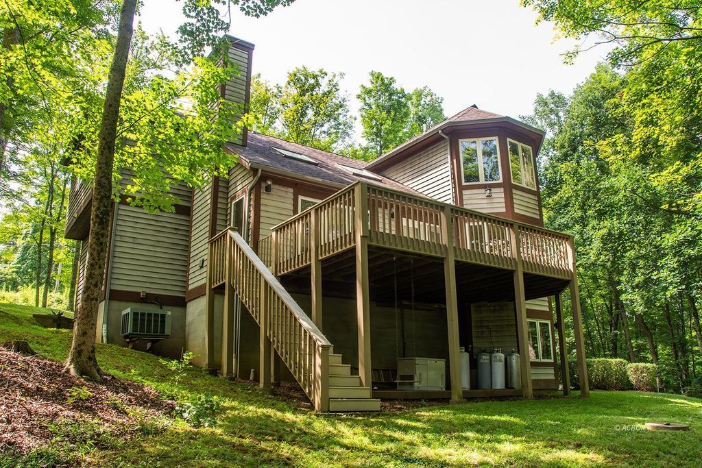Photo of 10880 Peach Ridge Rd, Athens, OH 45701 (MLS # 2435181)