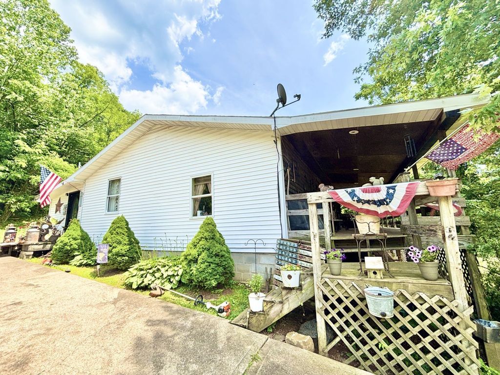 Photo of 27342 Apple Grove Dorcus Rd, Racine, OH 45771 (MLS # 2433611)