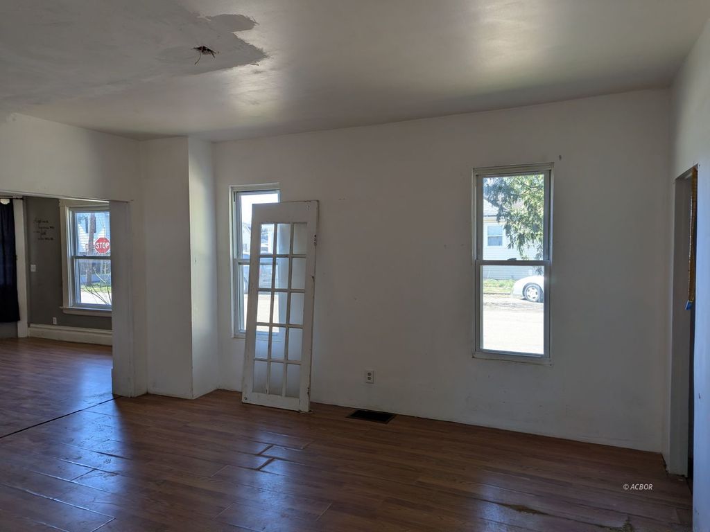 Photo of 12 Ellis Ave, Chauncey, OH 45719 (MLS # 2434583)