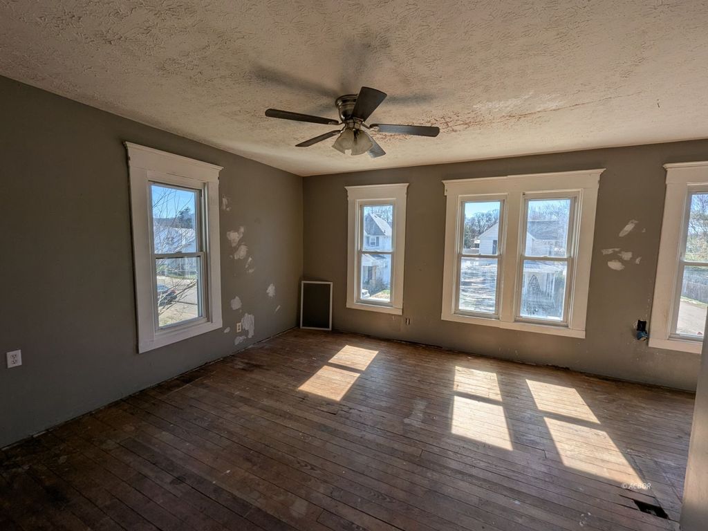 Photo of 12 Ellis Ave, Chauncey, OH 45719 (MLS # 2434583)