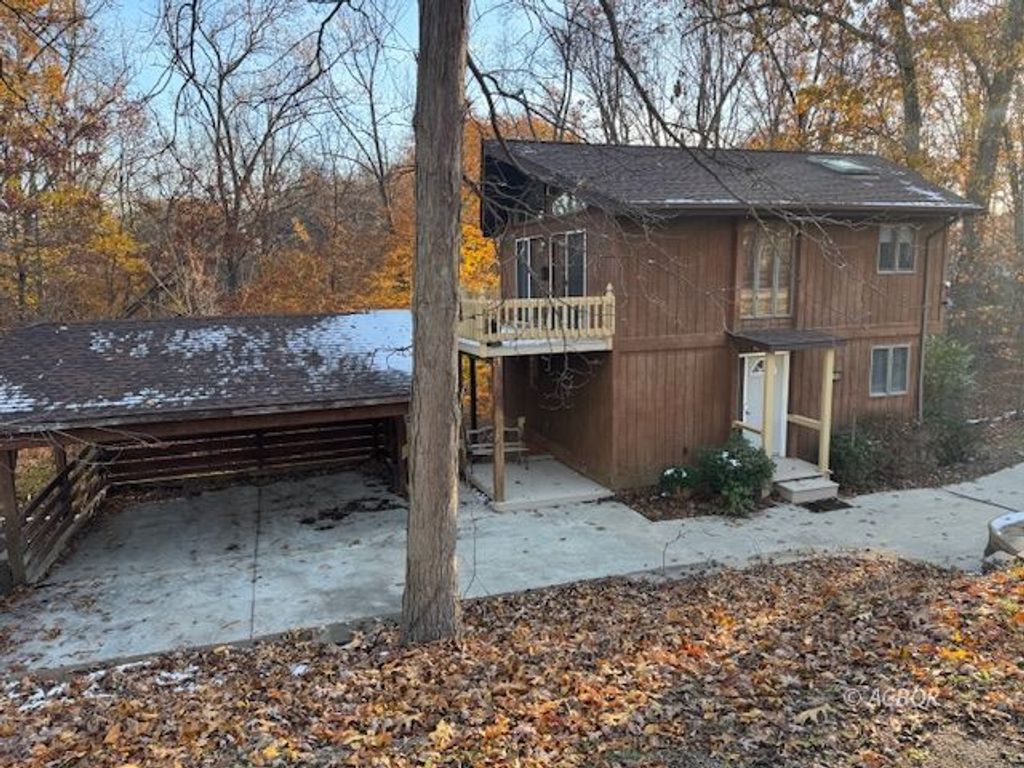 Photo of 188 Oak Ridge Rd, Wellston, OH 45692 (MLS # 2434222)