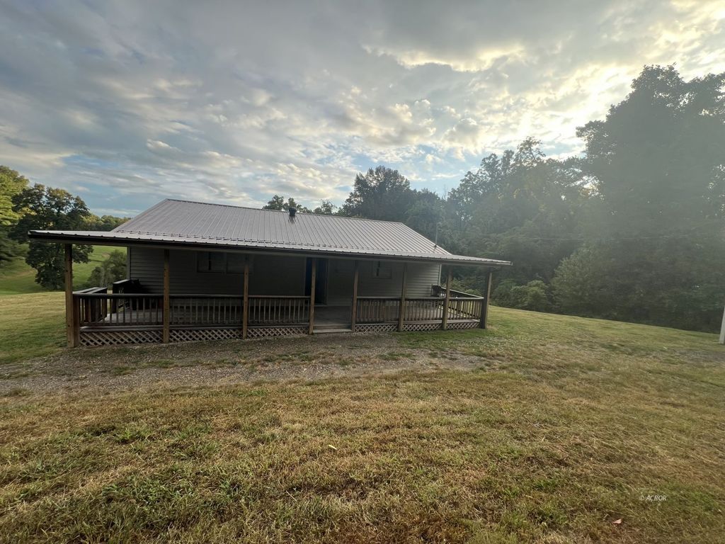 Photo of 1105 Dutch Ridge Road Rd, Guysville, OH 45735 (MLS # 2433929)