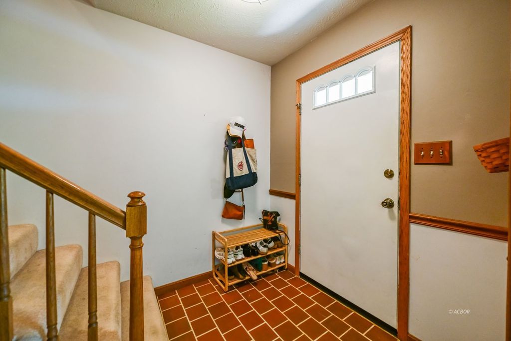 Photo of 33 Ball Dr, Athens, OH 45701 (MLS # 2434859)