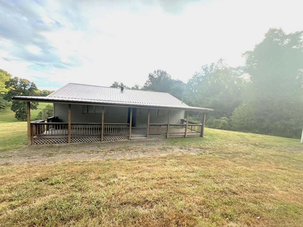 Photo of 1105 Dutch Ridge Road Rd, Guysville, OH 45735 (MLS # 2434552)