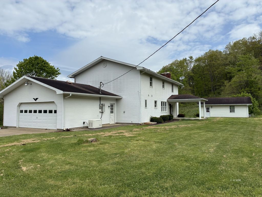 Photo of 33126 Dexter Rd, Rutland, OH 45775 (MLS # 2434860)