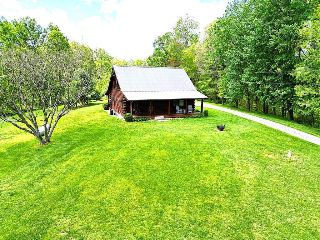Photo of 63176 Frazee Ln, Mcarthur, OH 45651 (MLS # 2434883)