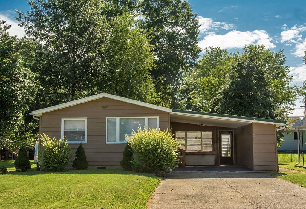 Photo of 15 Eden Place, Athens, OH 45701 (MLS # 2433826)