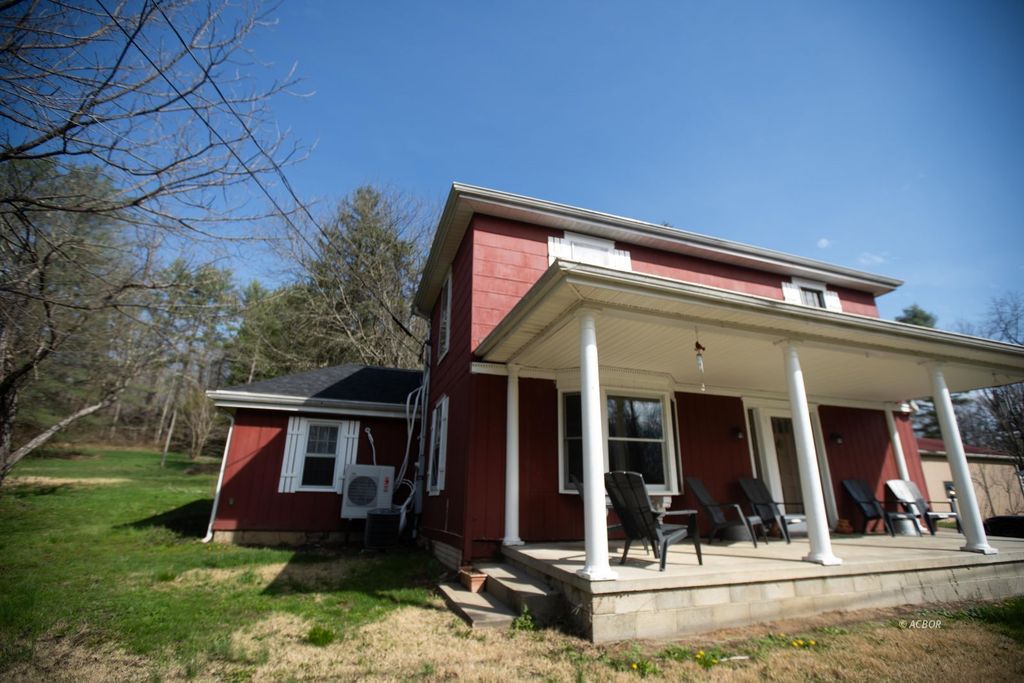 Photo of 5620 Vore Ridge Rd Rd, Athens, OH 45701 (MLS # 2434658)