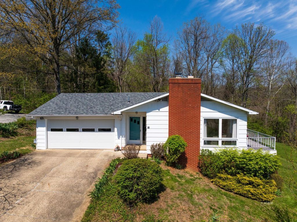 Photo of 80 Briarwood Dr, Athens, OH 45701 (MLS # 2434748)