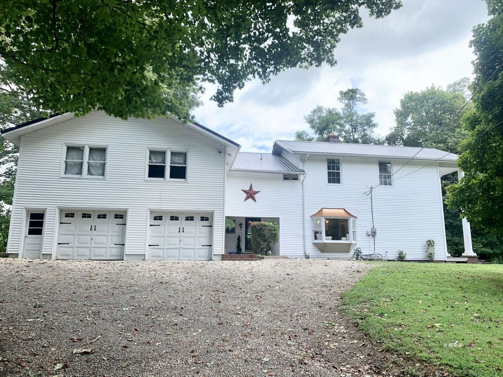 Photo of 148 Lincoln Hill, Pomeroy, OH 45769 (MLS # 2434698)
