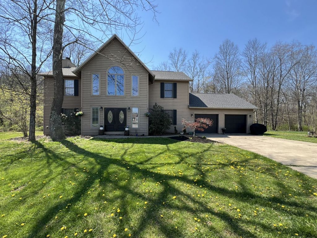 Photo of 7865 Stonecastle Rd, Athens, OH 45701 (MLS # 2434733)