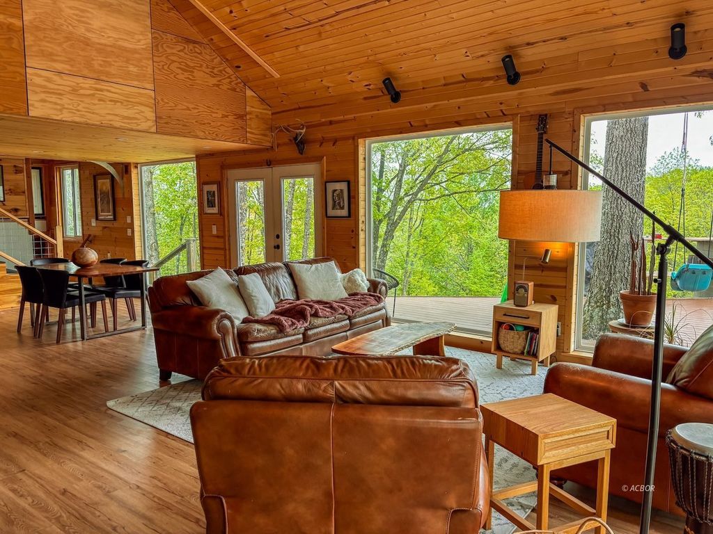 Photo of 8006 McGur Rd, Guysville, OH 45735 (MLS # 2434841)