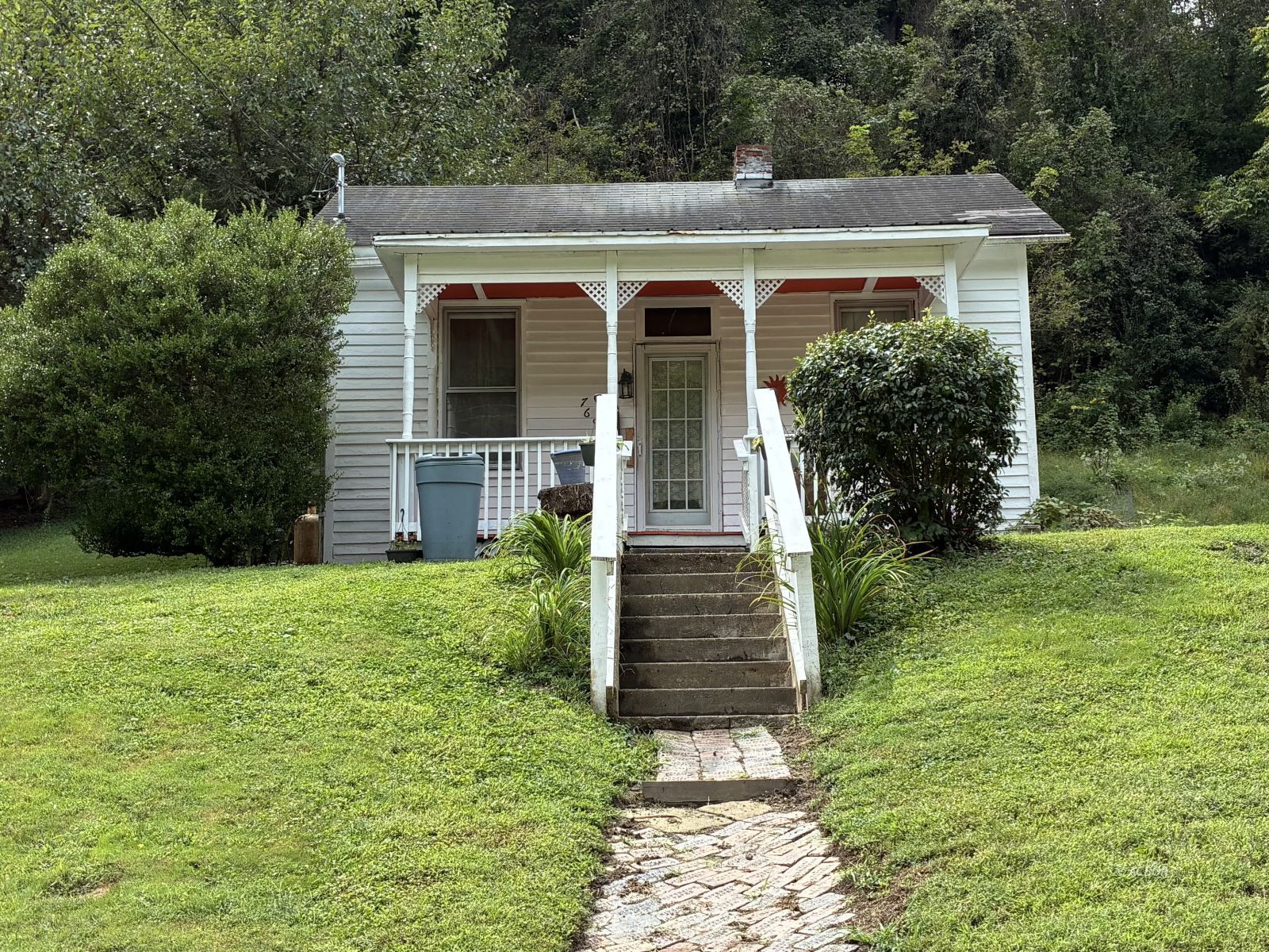 769 Brownell Ave