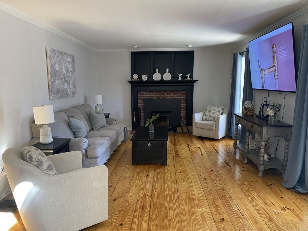 Photo of 1354 Wolf Run Road Rd, Patriot, OH 45658 (MLS # 2434592)