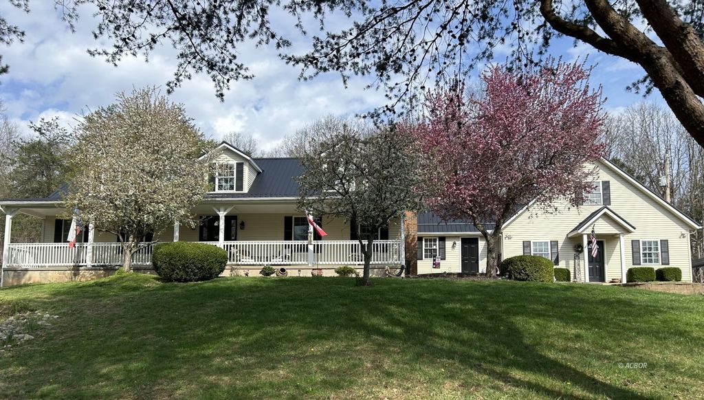 Photo of 1354 Wolf Run Road Rd, Patriot, OH 45658 (MLS # 2434592)
