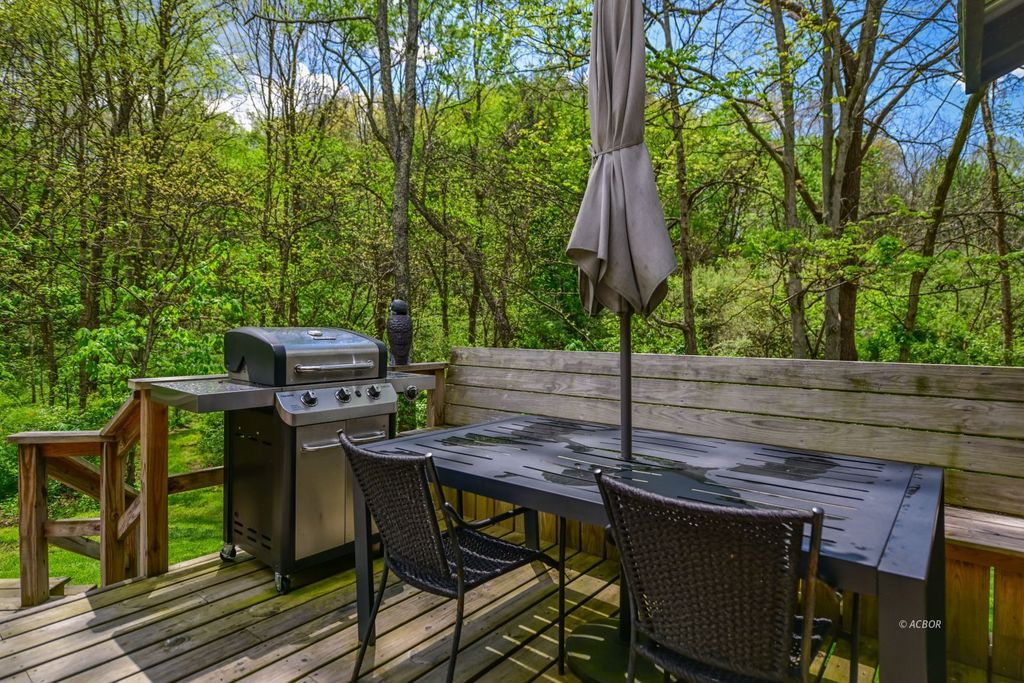 Photo of 7047 Brown Rd, Athens, OH 45701 (MLS # 2434925)