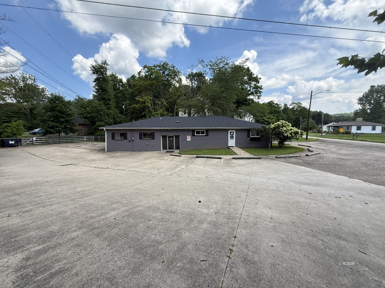 16 Pomeroy Rd