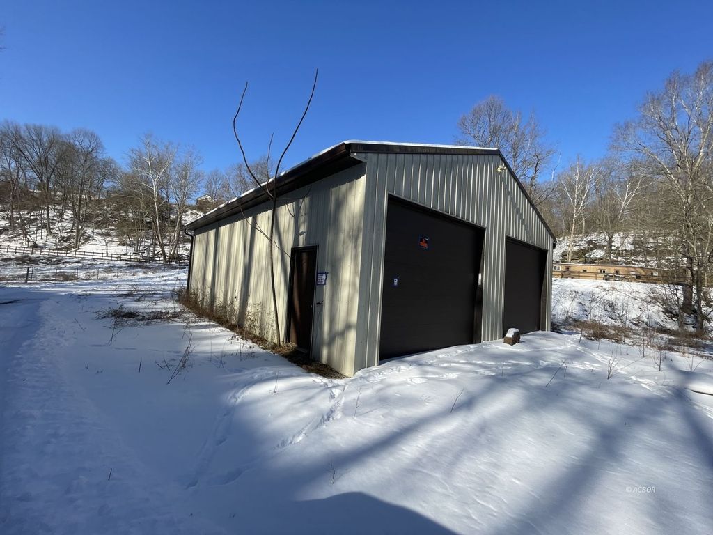 Photo of 363 Barefoot Hollow Rd Rd, Middleport, OH 45760 (MLS # 2434493)