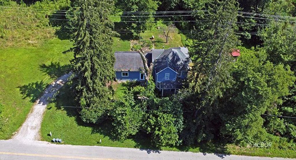 Photo of 14240 Della Dr, Athens, OH 45701 (MLS # 2433750)