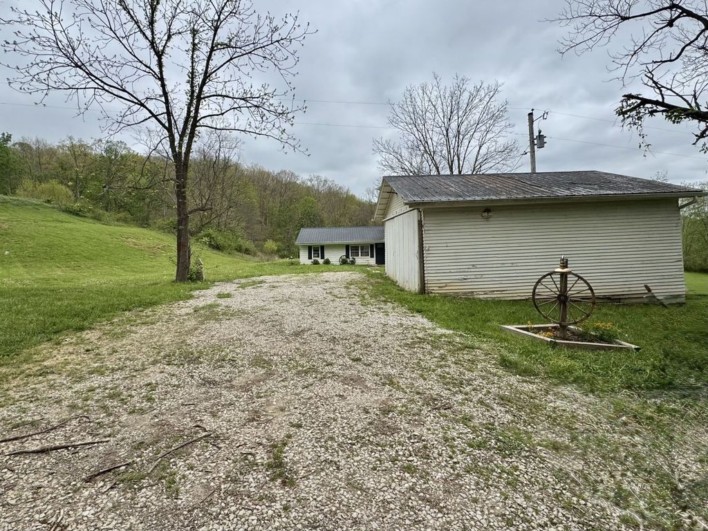 Photo of 470 Mercer Road, Stockport, OH 43787 (MLS # 2434835)