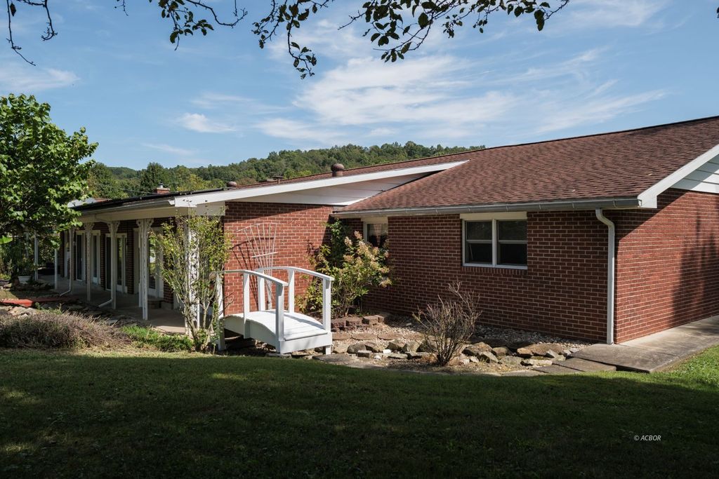 Photo of 35975 Flatwoods Rd Rd, Pomeroy, OH 45769 (MLS # 2433965)