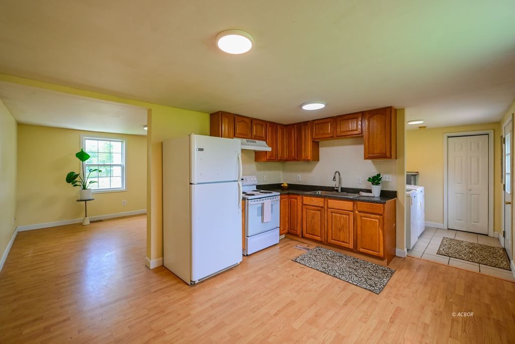 Photo of 70 Mill St, Chauncey, OH 45719 (MLS # 2434941)