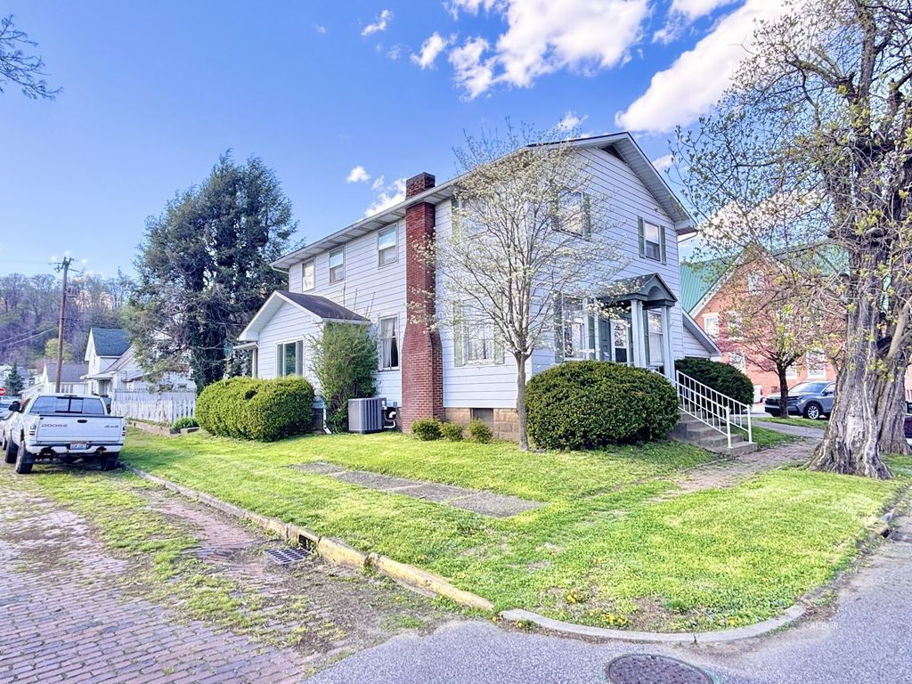 Photo of 391 S Fifth St, Middleport, OH 45760 (MLS # 2434720)