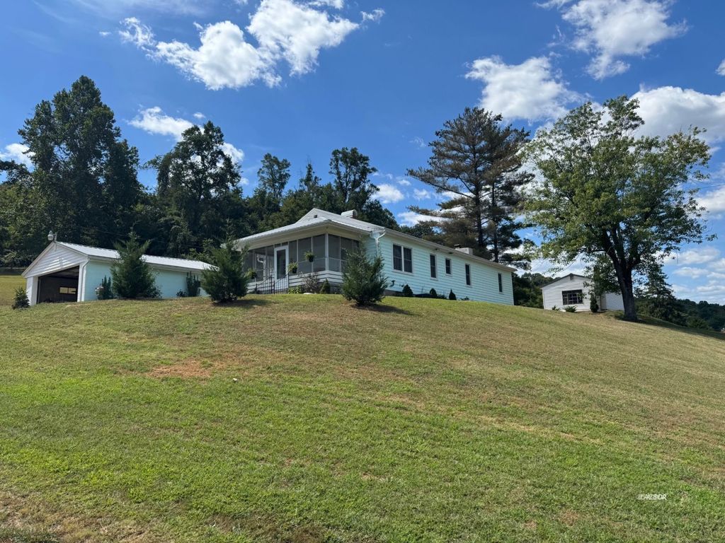 Photo of 31365 Noble Summit Rd, Middleport, OH 45760 (MLS # 2434527)