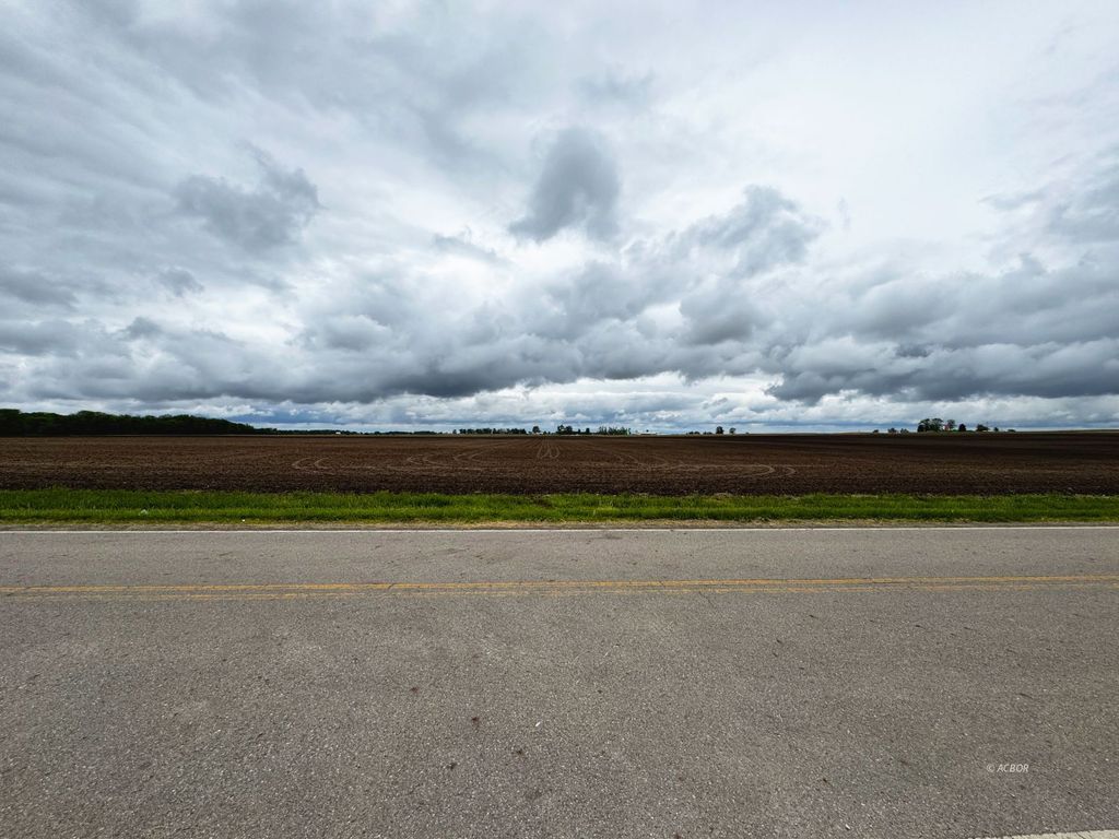 Photo of 3047 Ford Rd NW Rd, Washington Court House, OH 43160 (MLS # 2433495)