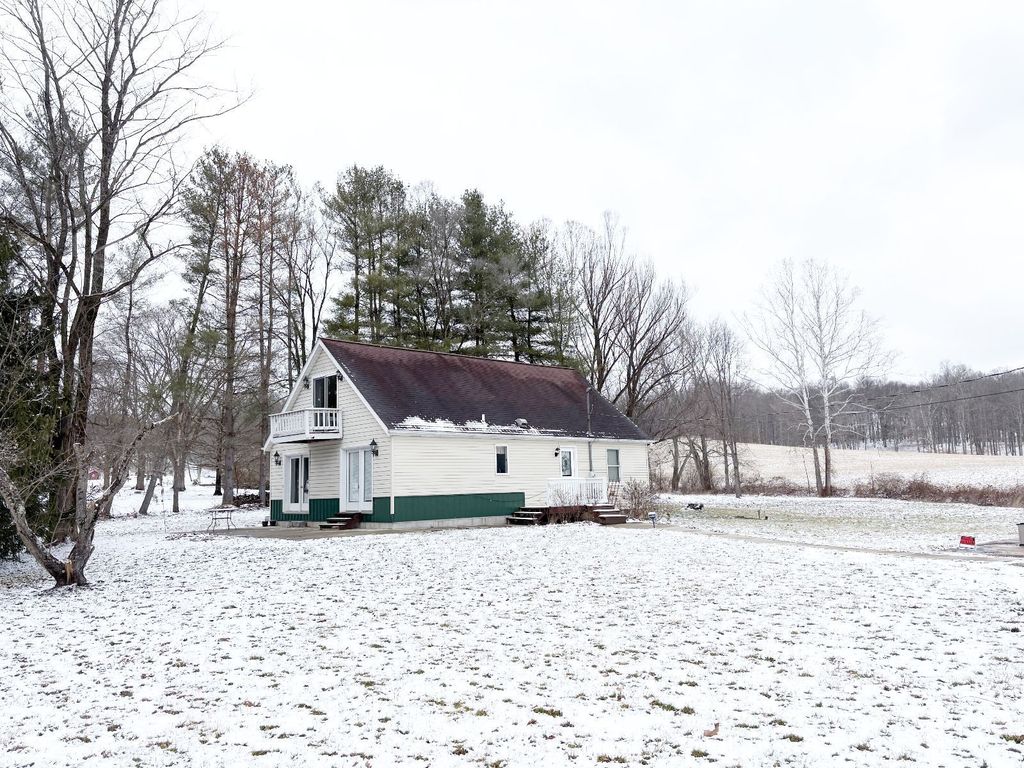 Photo of 5910 Vore Ridge Rd, Athens, OH 45701 (MLS # 2434533)