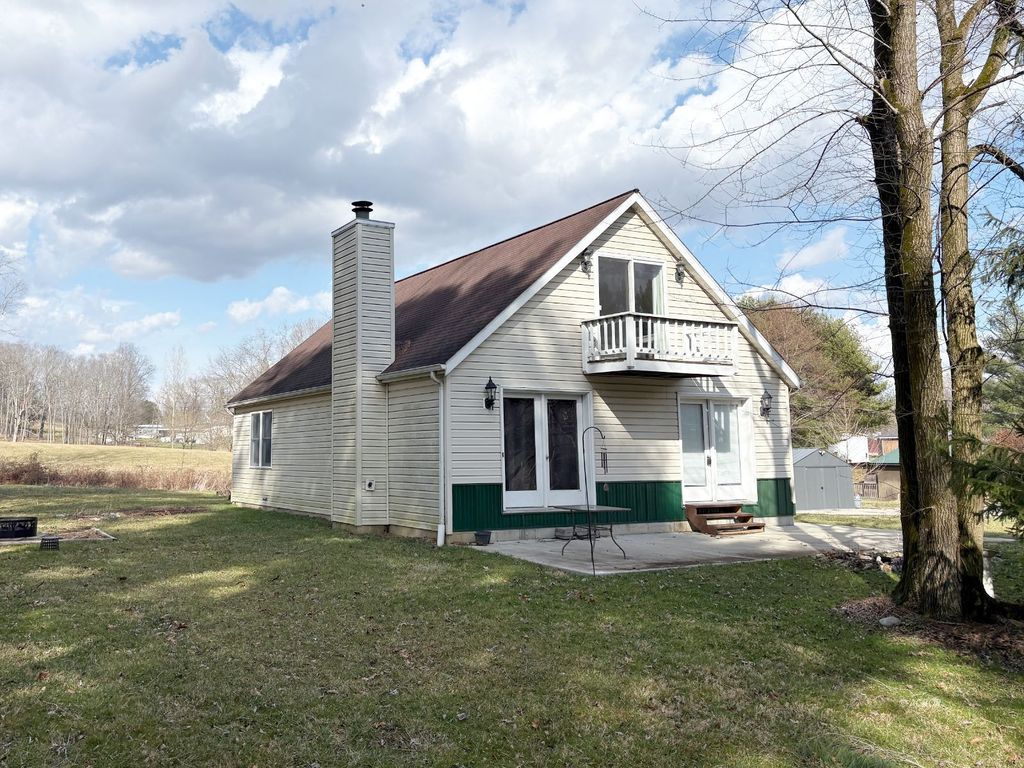 Photo of 5910 Vore Ridge Rd, Athens, OH 45701 (MLS # 2434533)