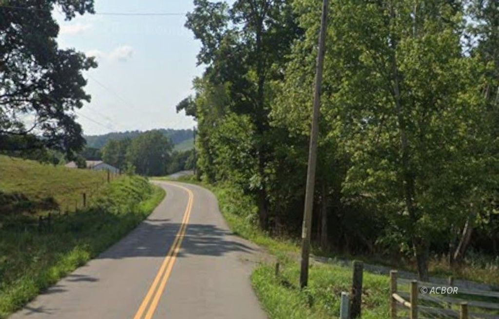 Photo of 1029 Keystone Rd, Vinton, OH 45686 (MLS # 2434829)