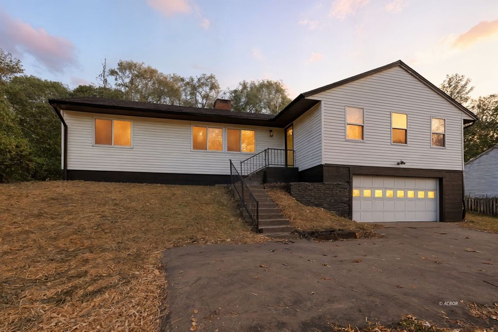 Photo of 12 Mc Guffey Ln, Athens, OH 45701 (MLS # 2433985)