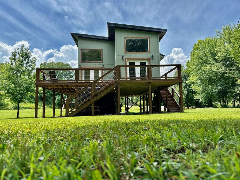 Photo of 7710 Bull Run Road Rd, Vinton, OH 45686 (MLS # 2434023)