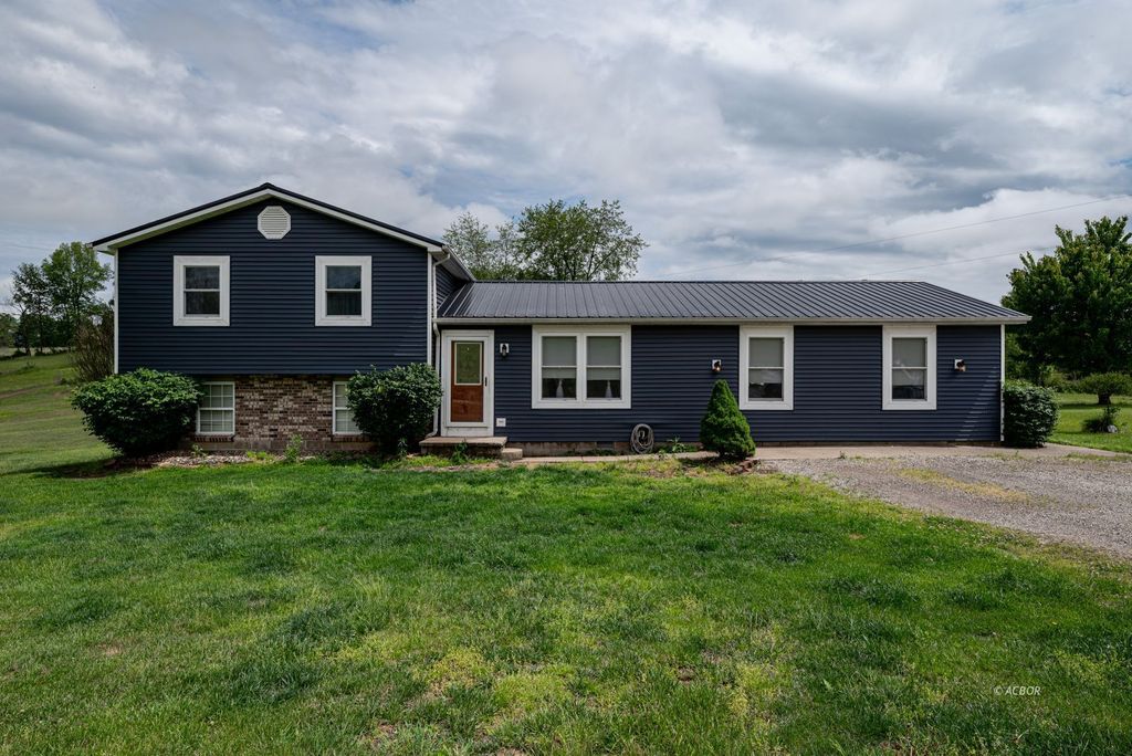 Photo of 30552 SR 325, Vinton, OH 45686 (MLS # 2434967)